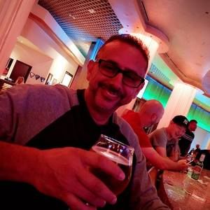 Meet your Posher, Luis